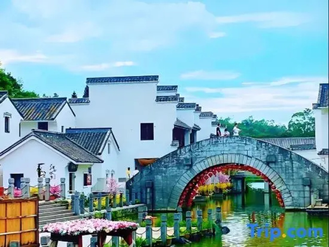 Xingya Cloud Hotel