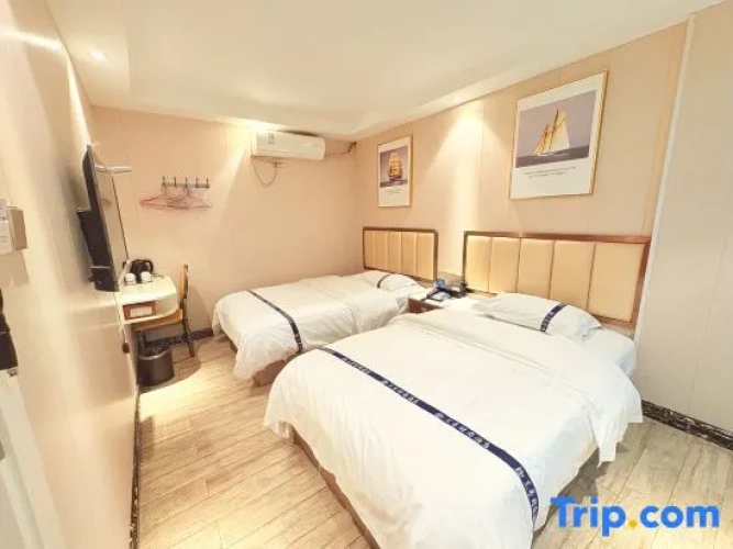 Economy Twin room