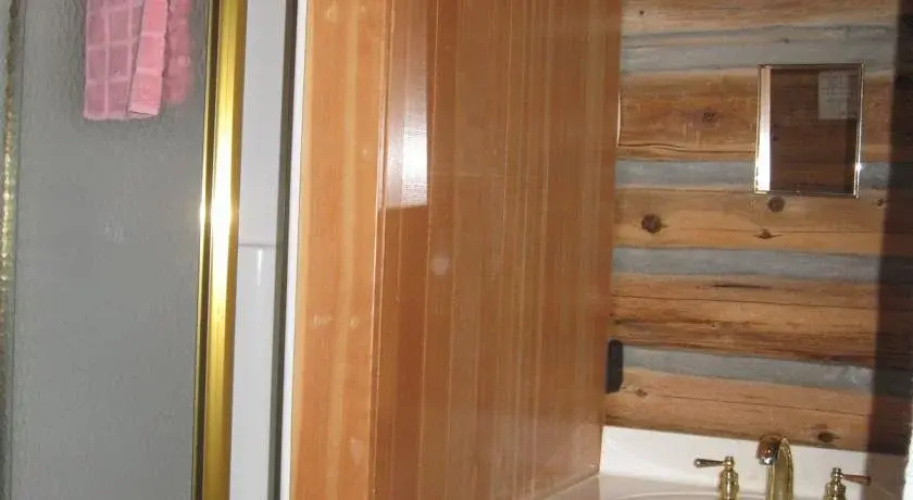 Rocky Mountain Log Chalet