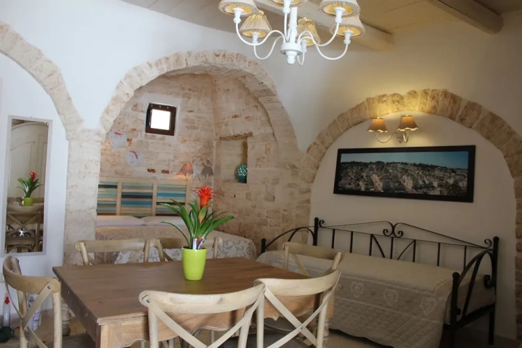 2 Bedrooms Trullo