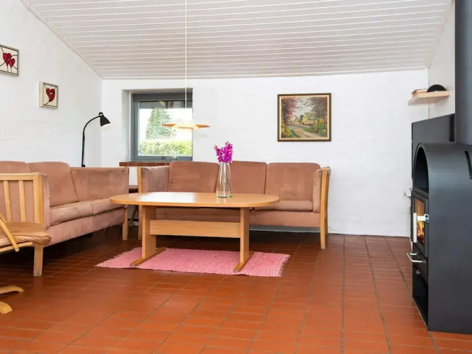 Tranquil Retreat in Hejlsminde-by Traum