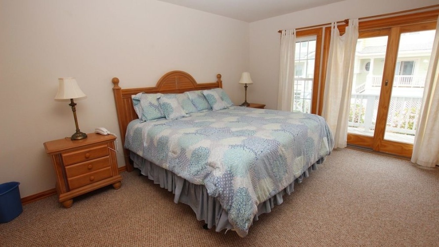 Green Grass & High Tides - 8 Br Home