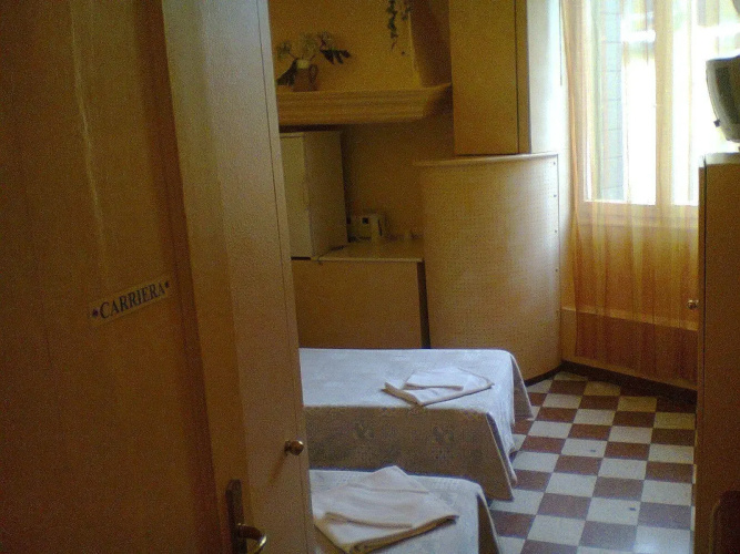 Cadoro