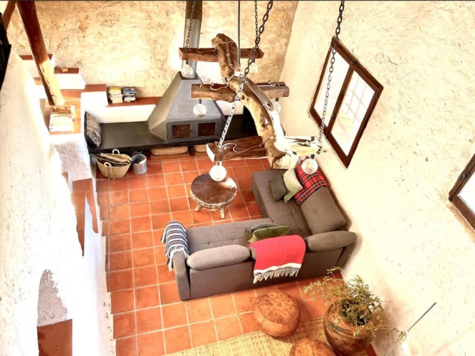 3 Bedrooms Cottage