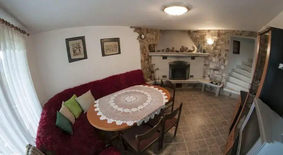 Sluncho Guest House