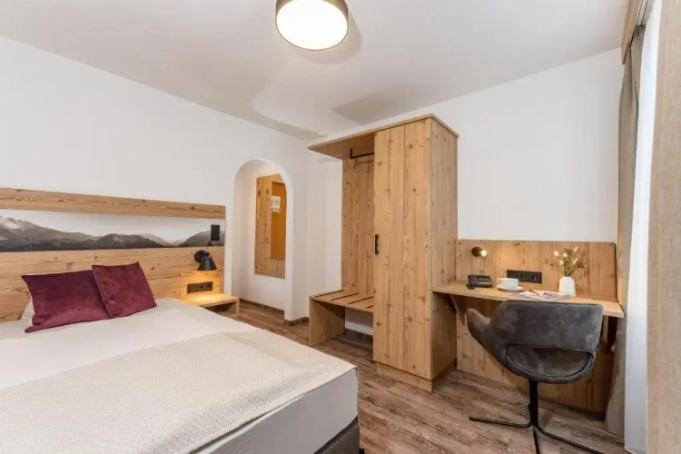 Standard Double room with view