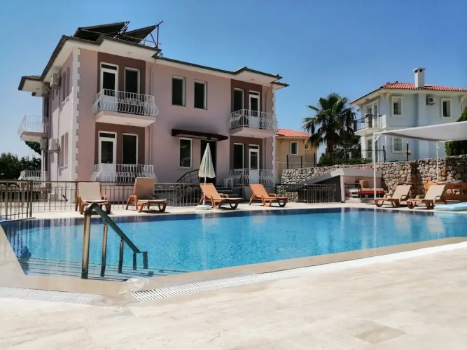 Bella Rose Hotel