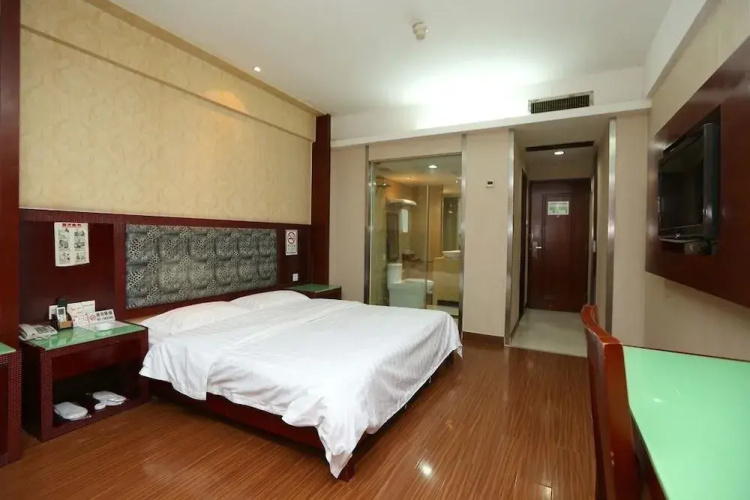 Yile Hotel