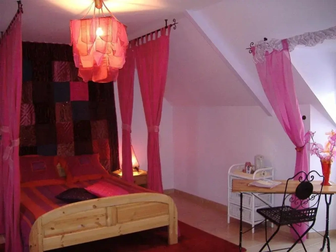 Standard Double Basement room