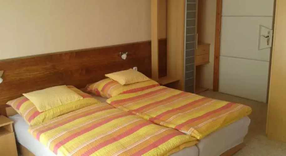 Janza Apartmanház