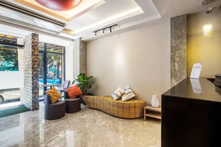 Oyo 241 Airo Hotel