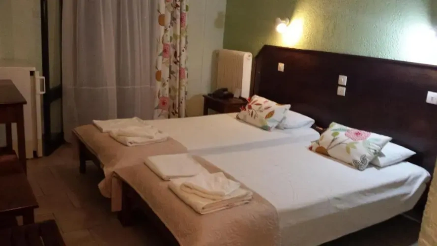 Standard Twin room with mountain view