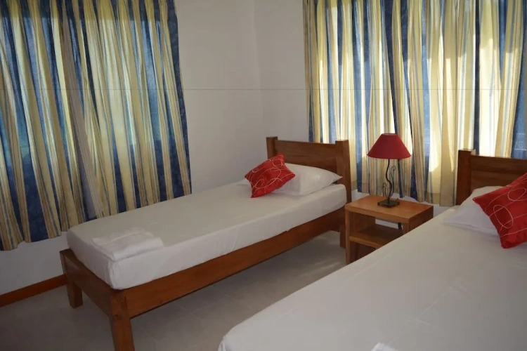 2 Bedrooms Quadruple Family Apartment with sea view