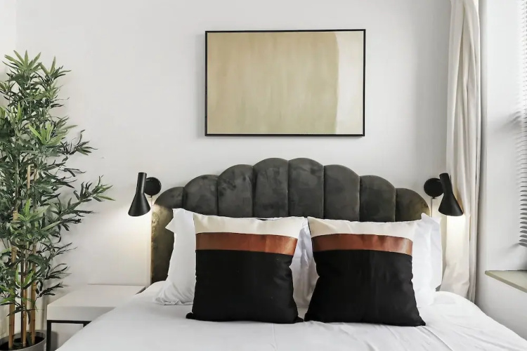 Explore this 2BR Apt - Blackwood rep
