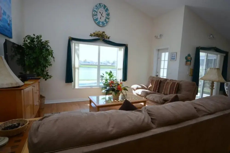 1029 3 Bedroom Pool Home, Eagle Pointe Kissimmee