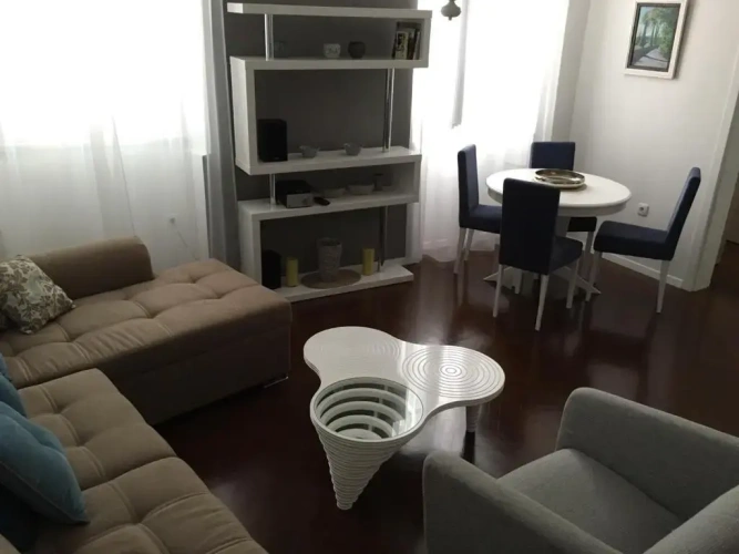 2 Bedrooms Apartment