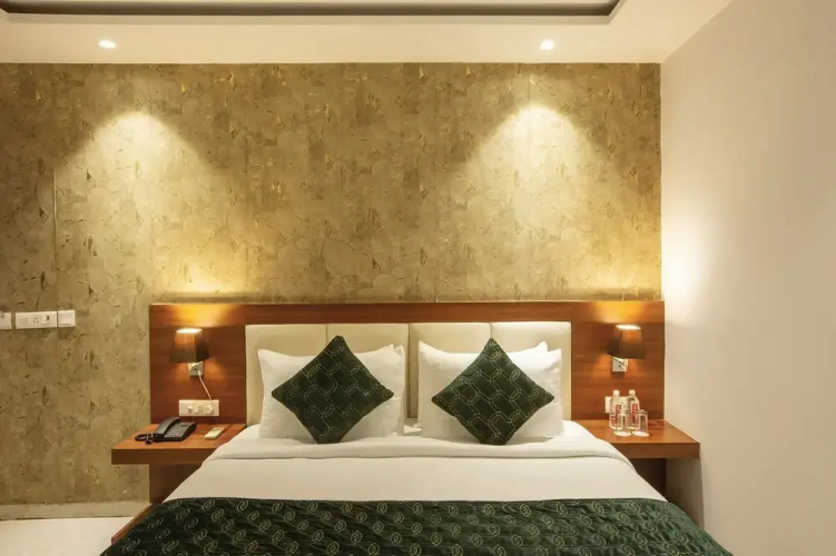 Fabhotel Skye Suites