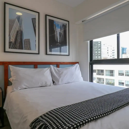 w Bright 2BR Duplex in Miraflores