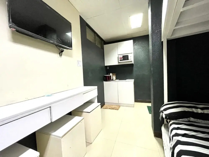 Super OYO 910 Sabaidee Suites