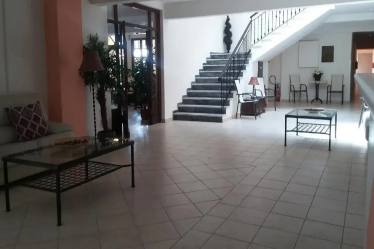 Annaliza Aparthotel