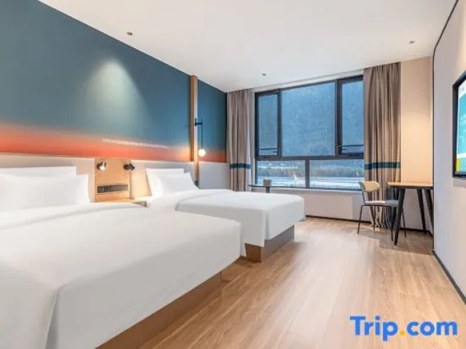 Standard Double room with view