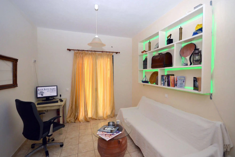 Koukounari studios