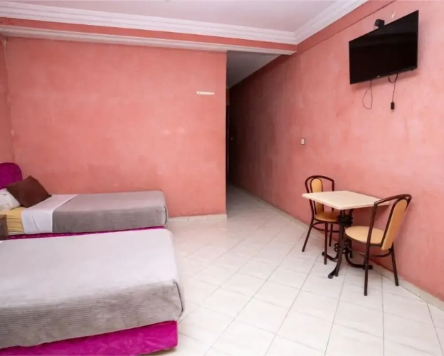 Standard Triple room