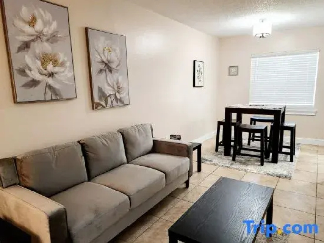 Toria Suites 920