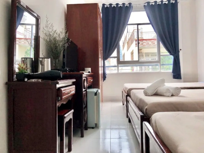 Standard Triple room