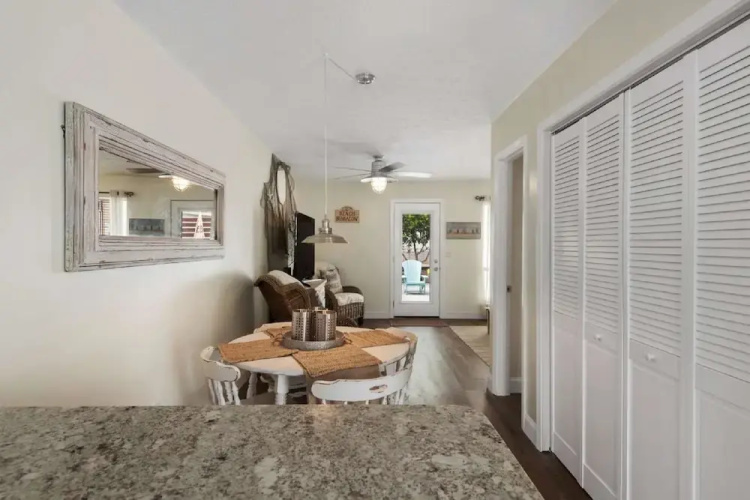 Good Times and Tan Lines 2 Bedroom Apartment