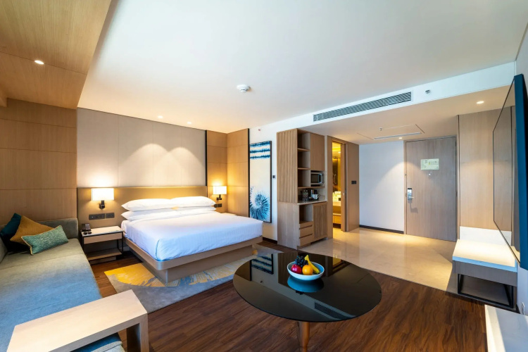 Courtyard By Marriott Vadodara