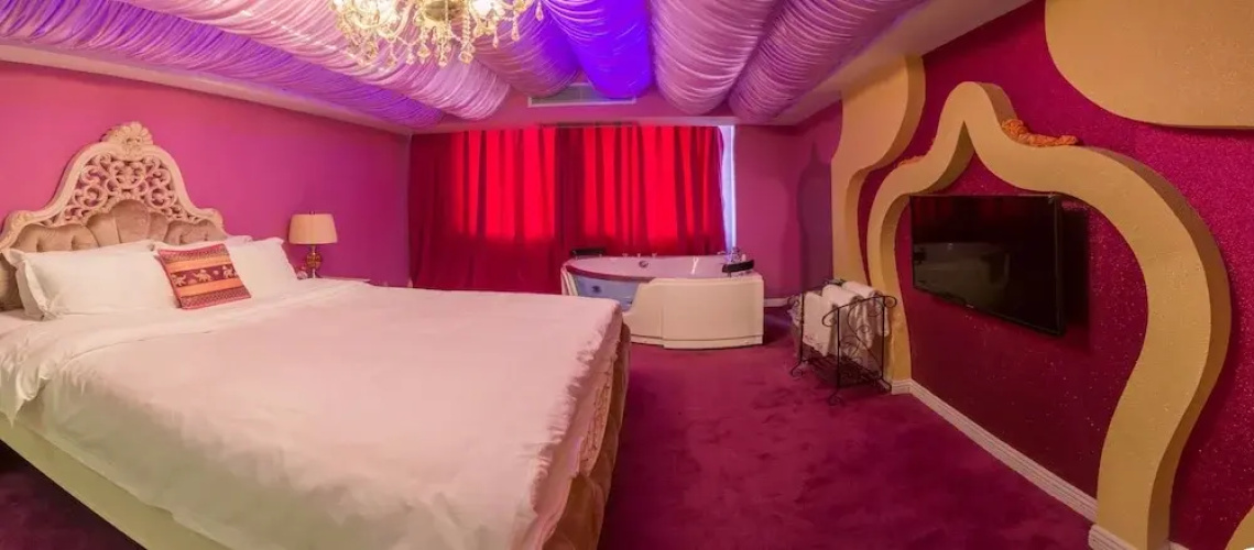 Tianelian Lovers Theme Hotel Sanya