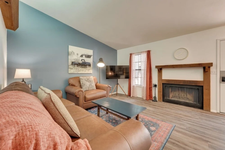 2 Bedrooms Cottage