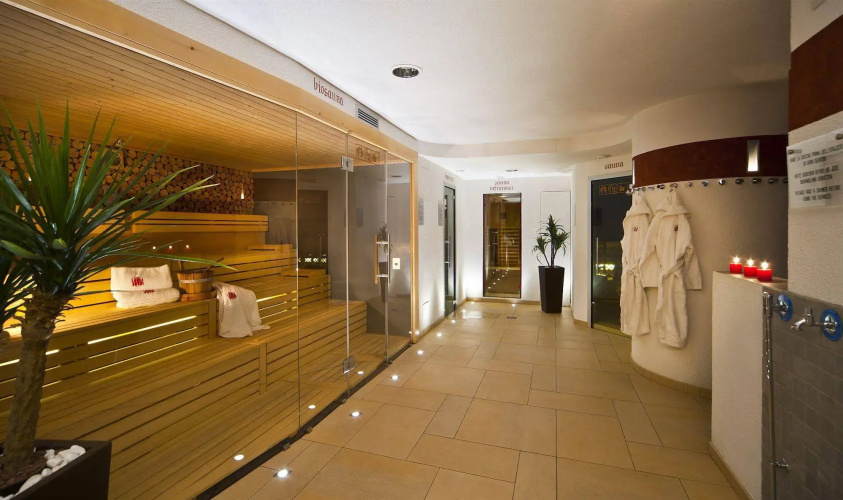 Hotel Ladinia