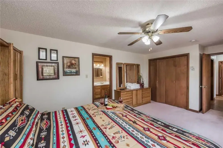 Lindleys Valley View - Three Bedroom Cabin
