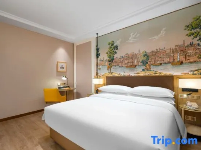 1 Bedroom Deluxe Suite
