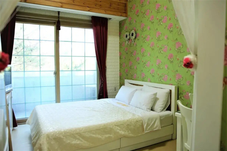 Shinevalley Pension & Hotel