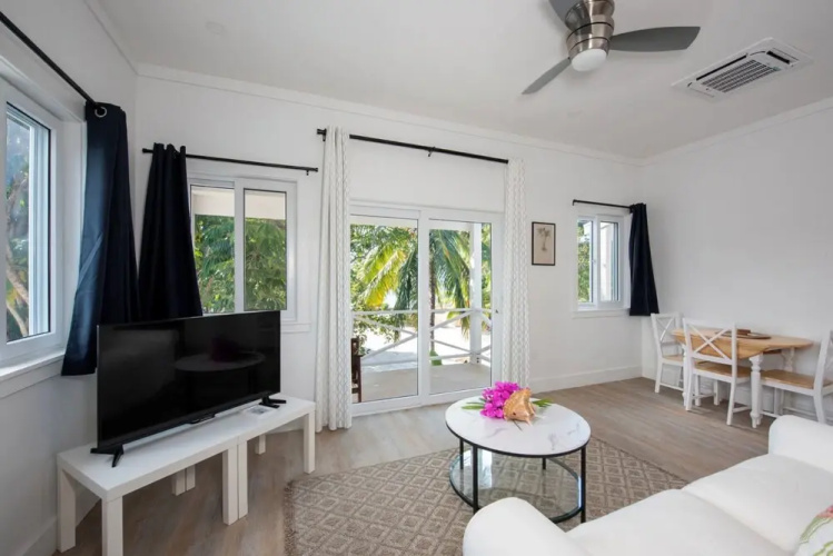 Laughing Bird Suites