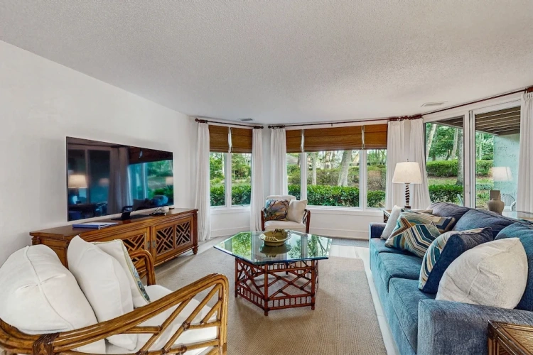 2 Bedrooms Standard room with pool view
