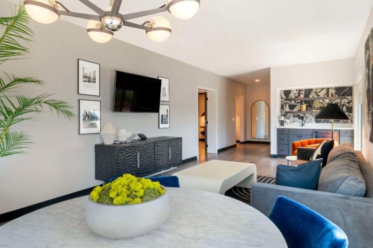 Double Suite