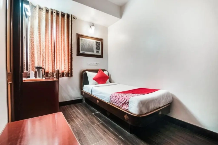 Standard Single room