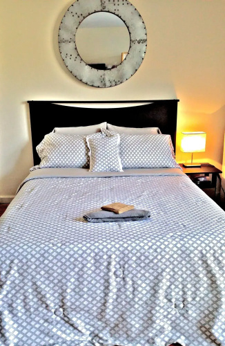 Hipsters Cove Bed & Breakfast