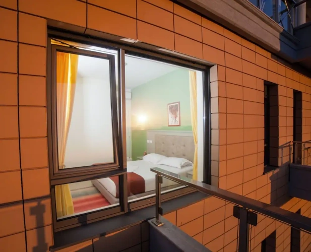 1 Bedroom Standard Suite with mountain view