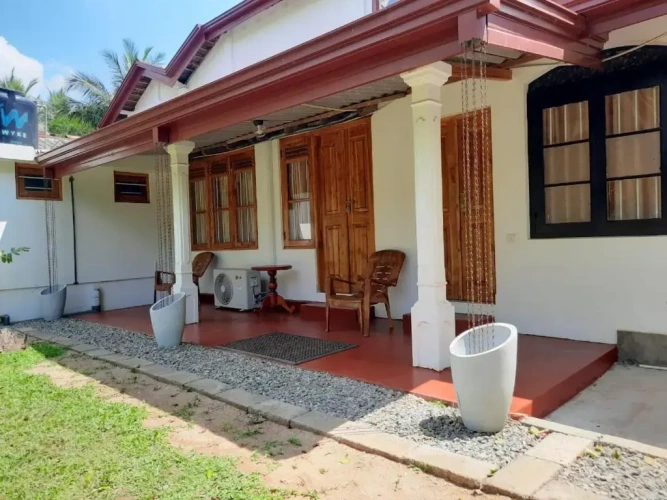 3 Bedrooms Cottage