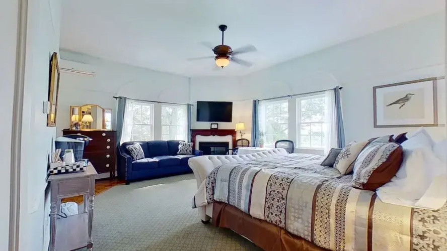 John Joseph Inn