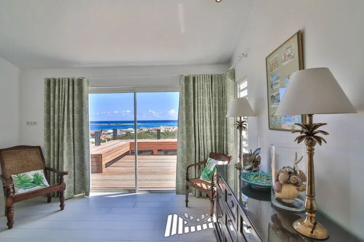 Dream Villa Orient Bay 570
