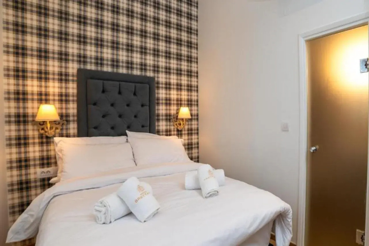 Brettania Hotel