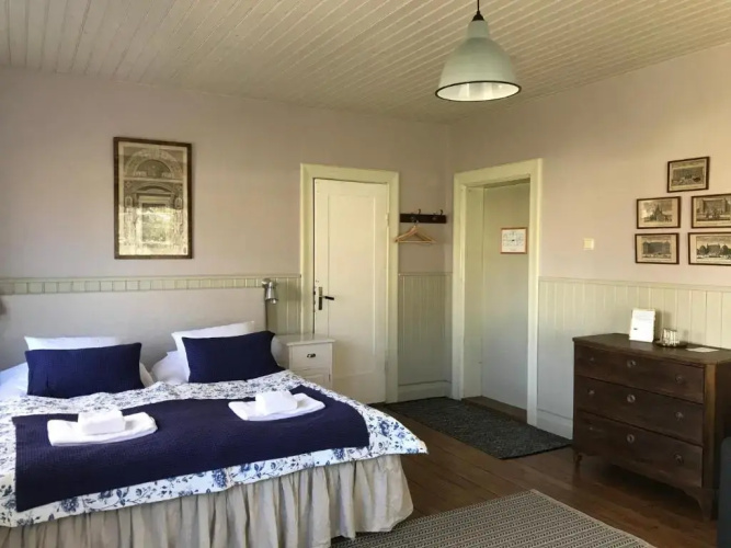Mellby 11 Bed And Breakfast