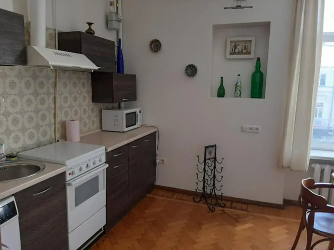 Apartment on Hretska 26/28
