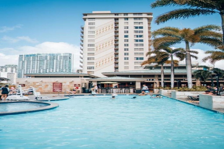 Embassy Suites by Hilton Waikiki Beach Walk photo 17